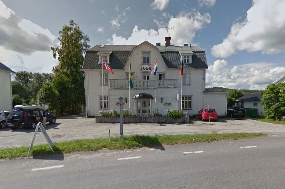 Hotell Restaurang Naemforsen Nasaker Exterior photo
